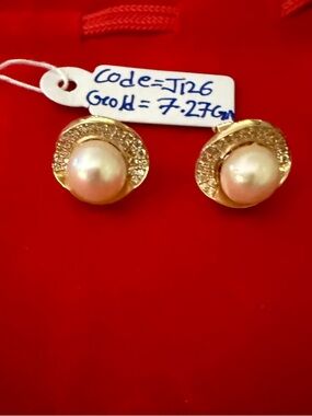 18k Yellow Gold Natural Pearl and Diamond Stud Earrings